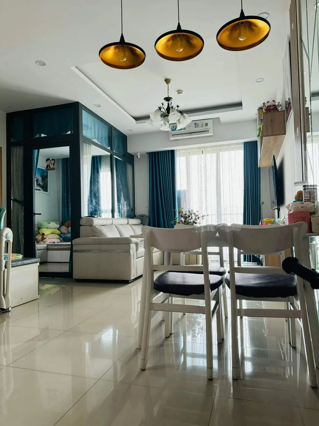Ph&ograve;ng kh&aacute;ch căn hộ 53m2 Khu emerald 1 ph&ograve;ng ngủ